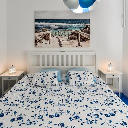 Dora Apartment